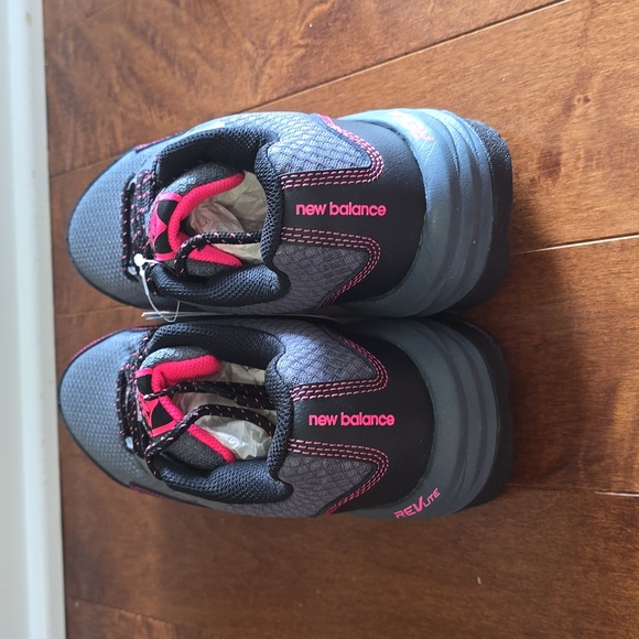 New Balance Women's 589v1 Industrial Shoe Pink And Gray 8.5 NWT - Picture 3 of 11